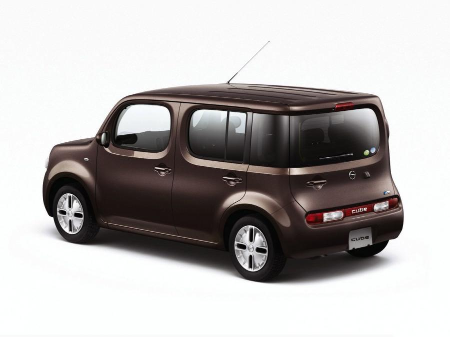  Nissan Cube 2008 года  (JP) (фото 8 из 20)